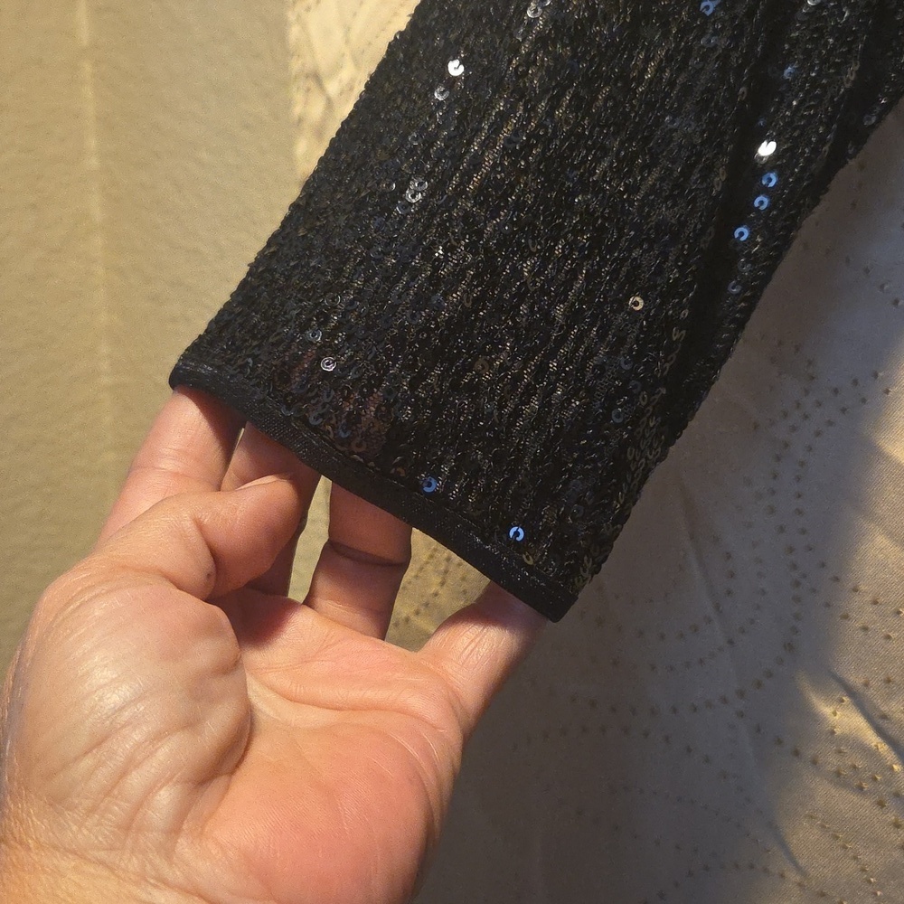 RONNI NICOLE Studio Black Sequin Cape( NEW No Tag) Sz L. - Picture 4 of 8